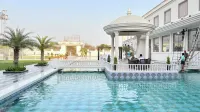 ORCHHA RIVER STONE RESORT - Pools