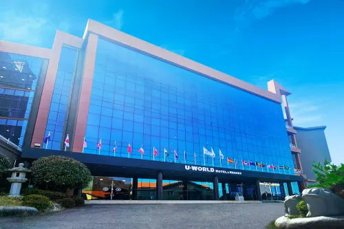 U Castle Hotel