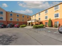 Motel 6 Buffalo Amherst, NY - 주차장