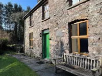 SPECIAL WEEKLY DISCOUNTS! Traditional stone cottage in beautiful West Kerry