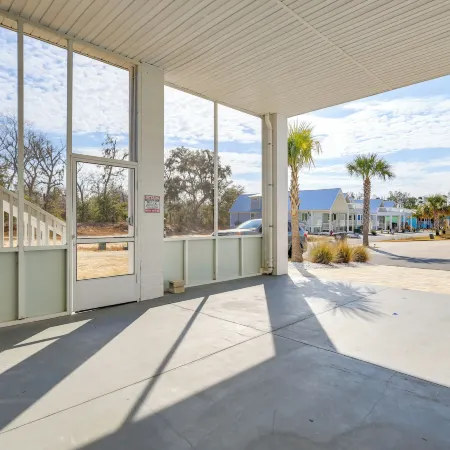 Deck & Steinhatchee River Views: Family Getaway