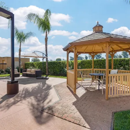 Best Western Plus Fresno Airport Hotel
