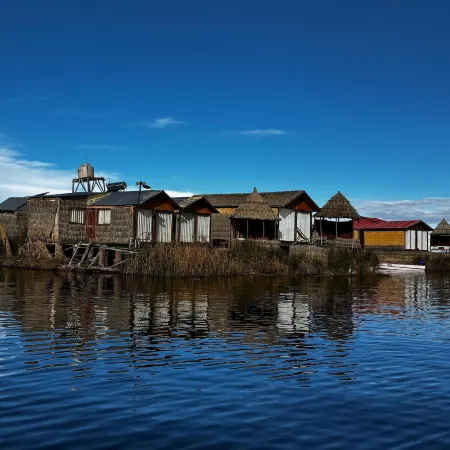 Uros Kaivalia Lodge