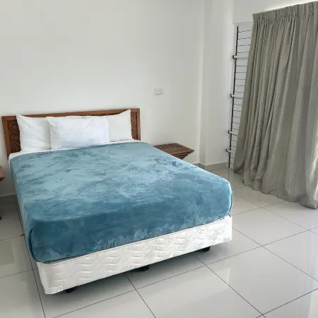 Seabeds 3 Bedroom Beachside Apartment Home
