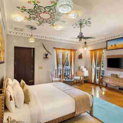 Vintage Retreat by ELIVAAS 5BHK Villa Rooms