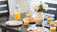 Sunny Venice Beach Home With Open Living & Walkability to Abbot Kinney Venice Drift by Avantstay