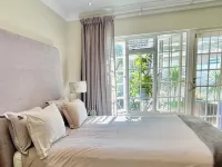 Hout Bay Gem 61 Milner - Homestays