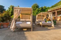 Corfelia Seaview Suites
