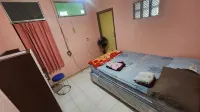 Penginapan Syariah Hesti Husni
