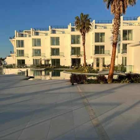 Charming 2-Bedroom Apartment with Ocean Views in Tatlısu