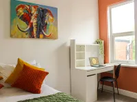 3-Bed Bearwood | Midland Met, No CAZ, Free Parking Hotel a Smethwick