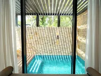 The Henry Glass House Clark Hotels near Aqua Planet