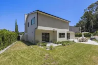 The Dona Modern