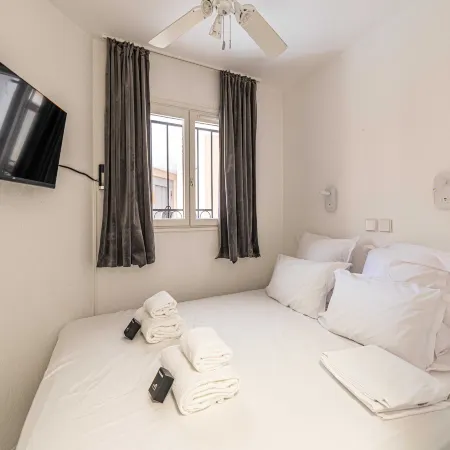 Charming Flat with Sea View - 1Br - 2P - Bocca