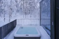 Halo Igloos - Private Sauna & Jacuzzi - Homestays