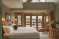 Shoshone Condos at Big Sky Resort