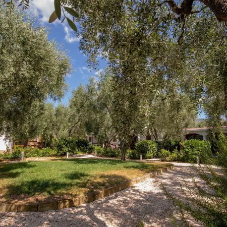 Melograno Holiday Home with Swimming Pool and Private Beach