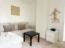 Charming Studio Steps from City Center
