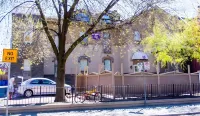 Pembroke Inn Hotels in Garden District