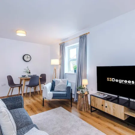 Stunning 1 Bed Flat Perfect for Business in Crewe