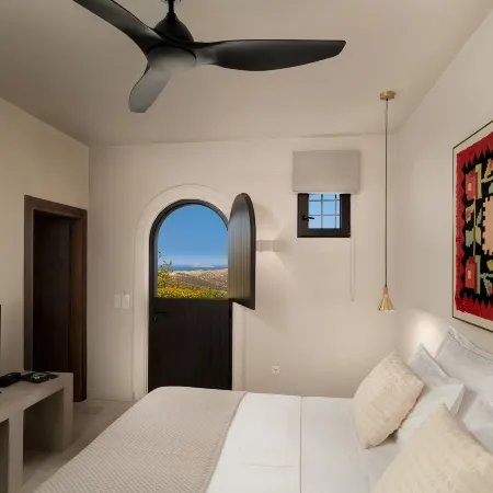 Askianos I - Private Patio & Endless Views
