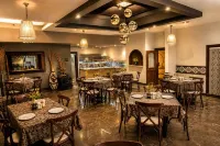 Business Hotel & Suites María Bonita