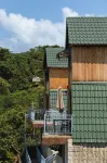 Roots Resort - 2-Star