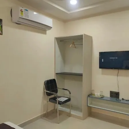 Hotel Abhijeet Inn