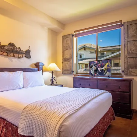 The Fields - 110 is a Cozy Mountain Condo With Access to Everything - Community Hot Tub