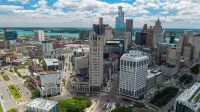 2 BR Iconic Detroit High-Rise Loft - Apartments