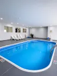 Edn Hotel - Pools