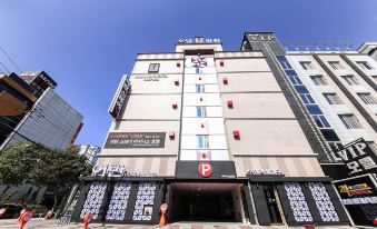 Urban Stay Hotel