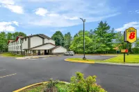 Super 8 by Wyndham East Stroudsburg/Poconos - 2-Star