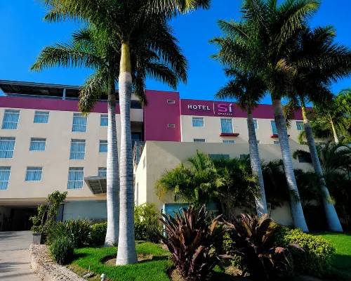 Hotel SI Chapala チャパラのホテル
