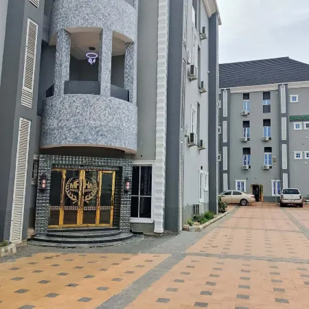 Mofam Hotel & Apartments