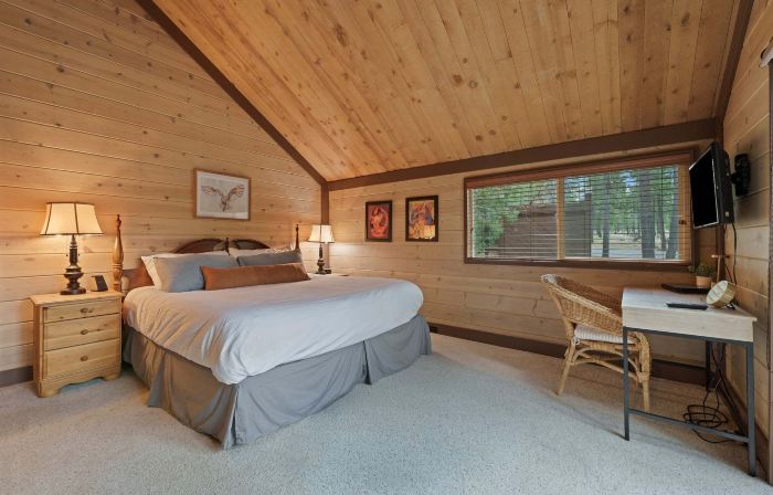 16 Pole House 2 Bedroom Home