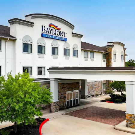 Baymont by Wyndham College Station