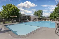 Best Western Plus Burley Inn  Convention Center - Pools