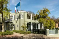 Protea Hotel Franschhoek - parking