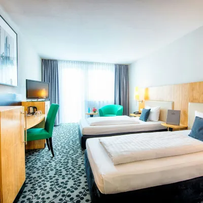 Four Points by Sheraton Offenbach Plaza Hotels near Frobenius Institute