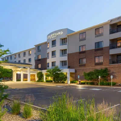 Courtyard Madison West/Middleton Hotels near Elver Park