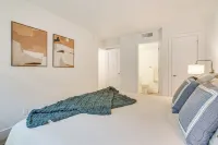 Walk to Branson Landing! Condo w/ Community Pools - Holiday Apartments
