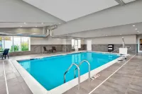 Residence Inn Reading - Pools