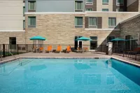 Homewood Suites by Hilton Florence - piscina