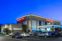 Hampton Inn Bedford - parking