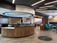 Tru by Hilton Chesapeake Greenbrier - 3-Star