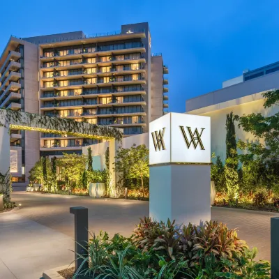 Waldorf Astoria Beverly Hills Hotels near Spadena House
