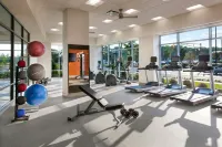 Hampton Inn & Suites Teaneck Glenpointe - 3-Star