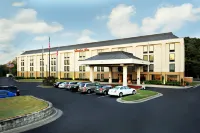 Hampton Inn by Hilton Atlanta NW Cumberland - Parkplatz