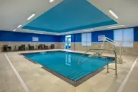 Hampton Inn by Hilton Brockville, on - parking